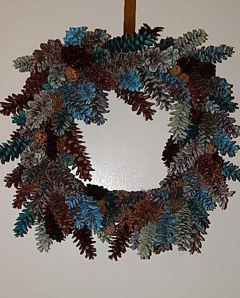 Summer Wreath - Sea Glass Color Pinecone - Product Image